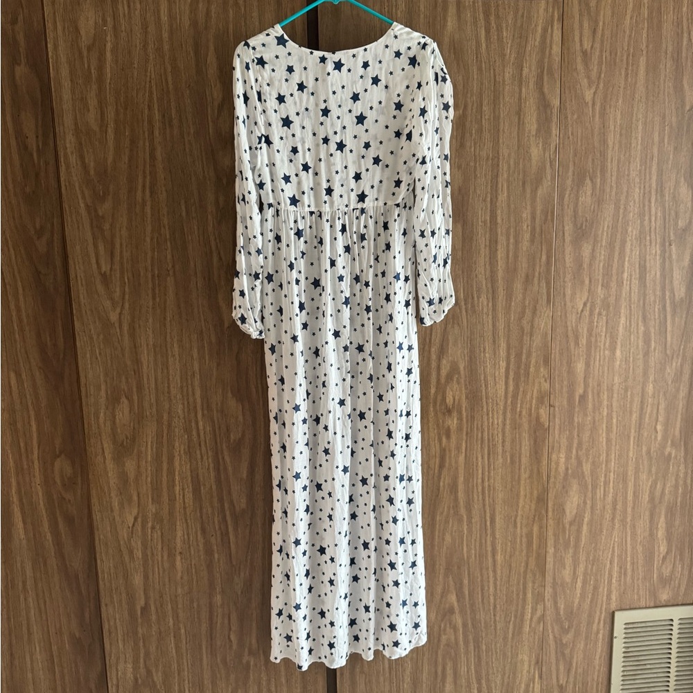 Chaser White and Blue Star Long Sleeve Maxi Dress Size Small - Picture 2 of 4